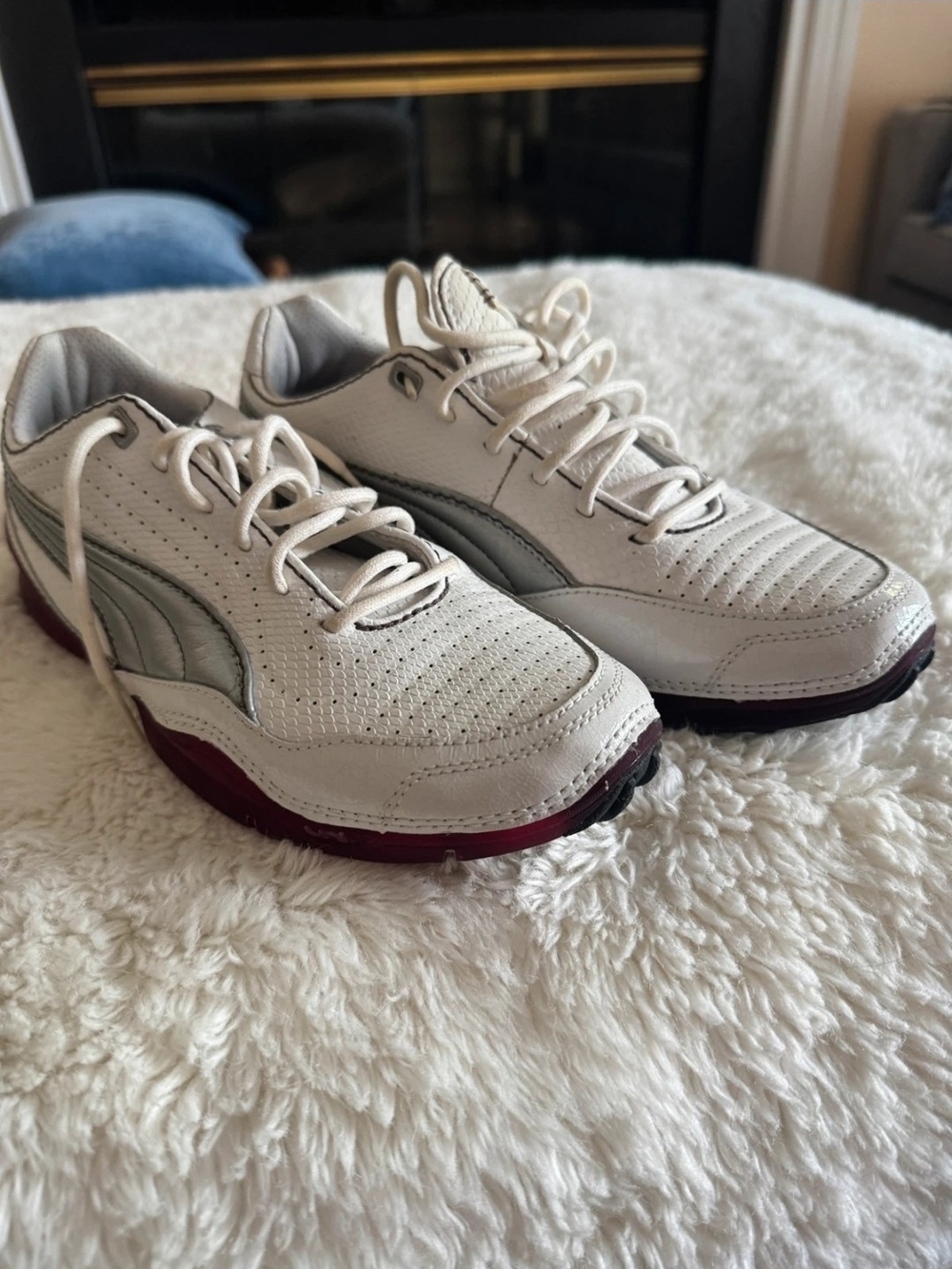 Puma White Athletic Sneakers with Gray Stripes and Maroon Soles